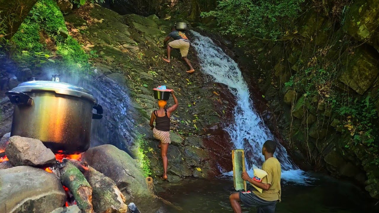 One of the most challenging places we ever cooked | let's climb | watch ur steps | wet & slippery