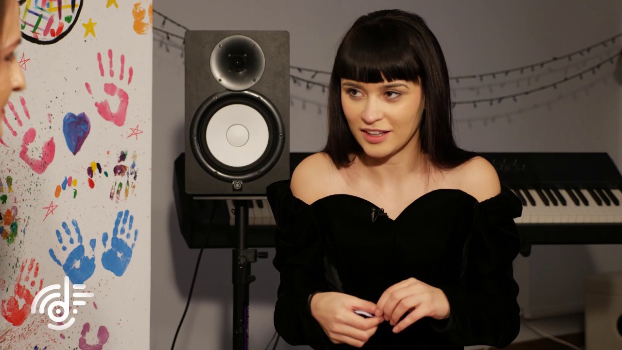 12 întrebări cu Irina Rimes: despre foști, gelozie, critici și dor