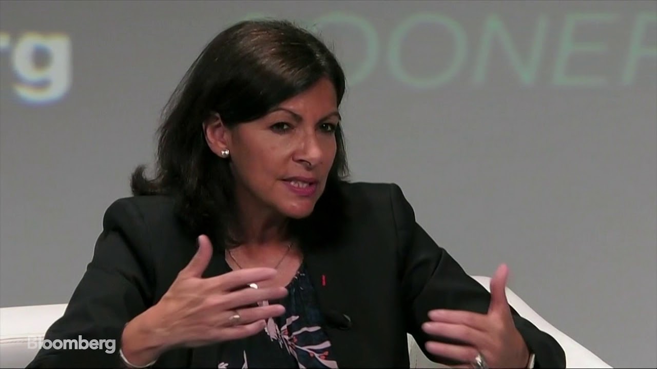 Paris Mayor Anne Hidalgo on Positioning Paris as the Capital of Innovation [French] | STYT Paris