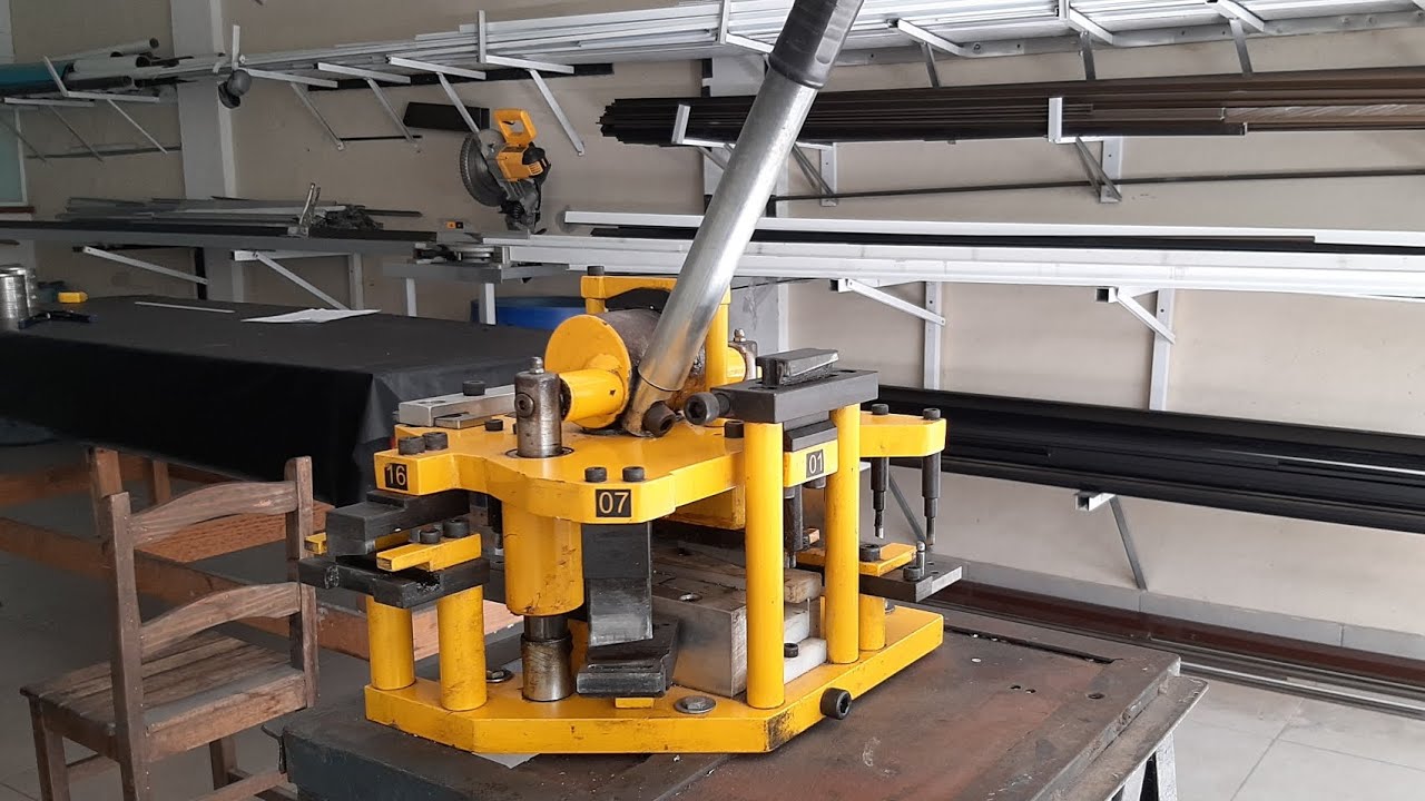 Estampo linha suprema,janelas e portas de correr,máquina para furações e rasgos de esquadrias!