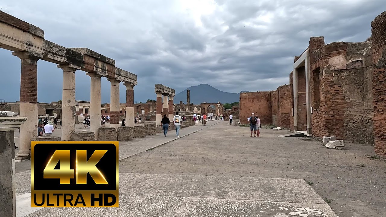 Italy: Pompeii Ruins