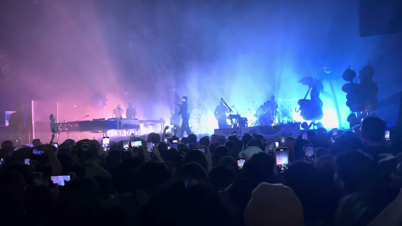 Rex Orange County WHO CARES? Tour 