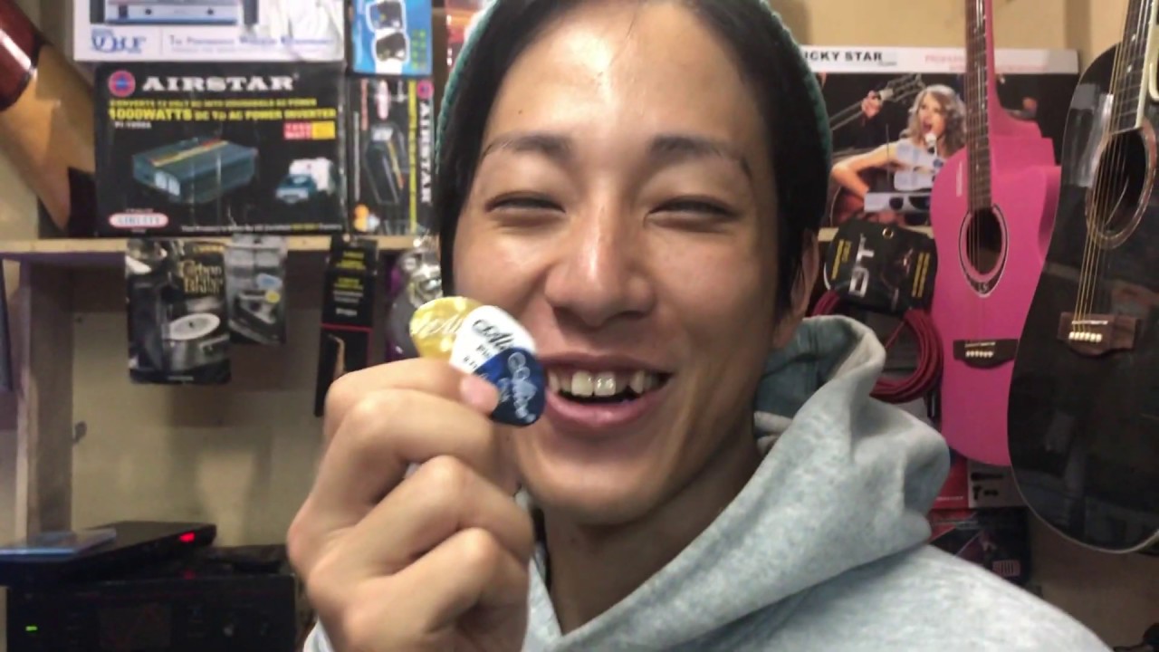 シンノスケの誕生日にギターを買うドッキリ