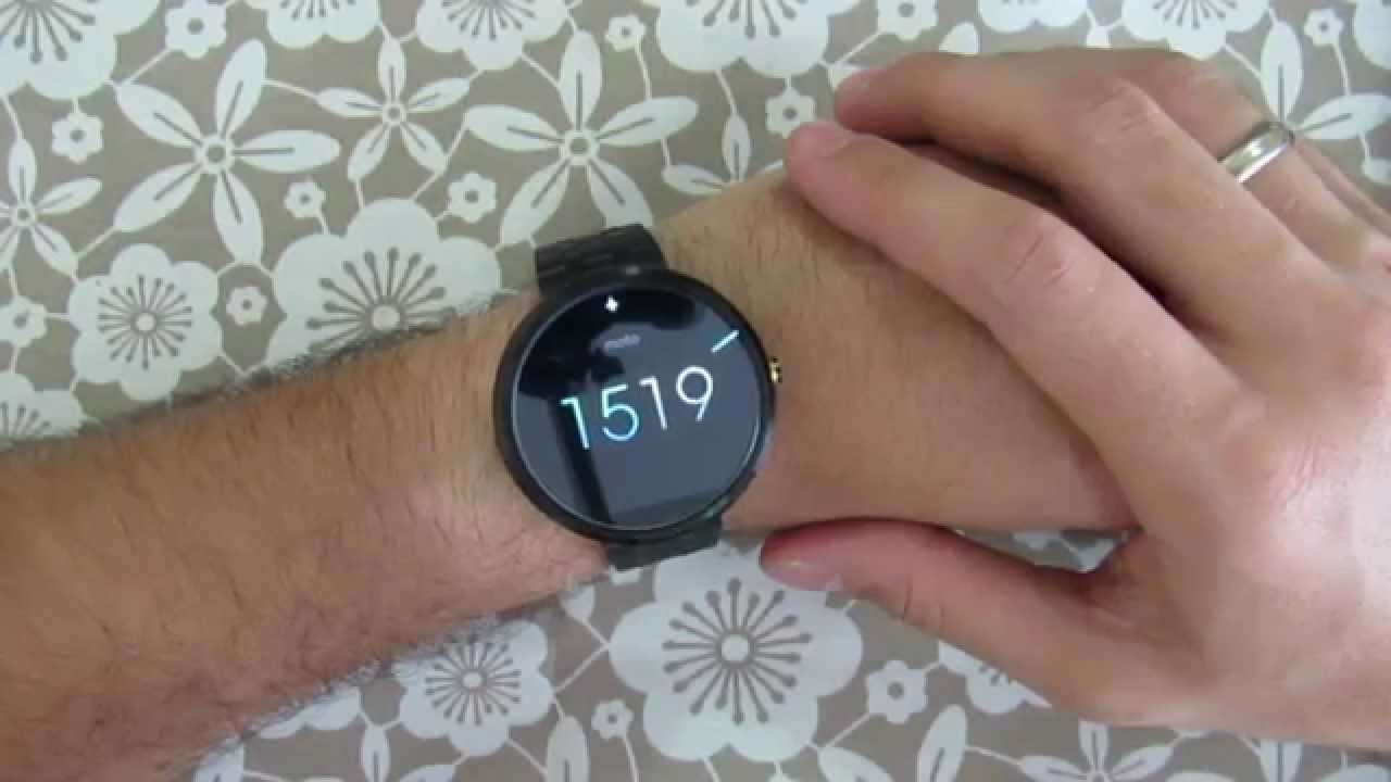 Como trocar a pulseira do seu moto 360.