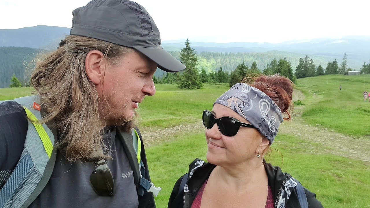 Rysianka ze Złatnej. Beskid Żywiecki Szlak. Zbyszek i Lidia w dobrym humorze