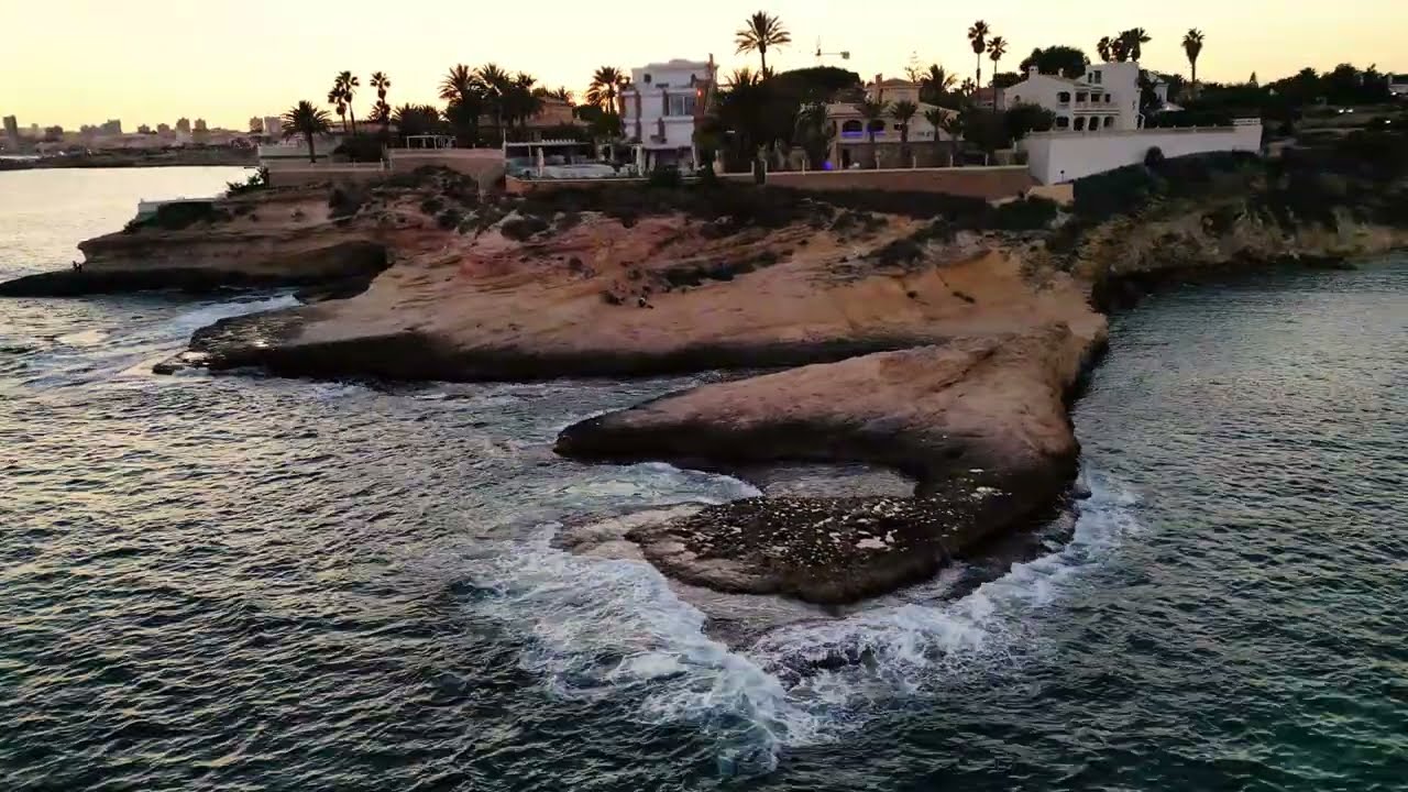 El Campello 🇪🇸 - Beautiful Villas in Spanish coast | Drone Video [4K]