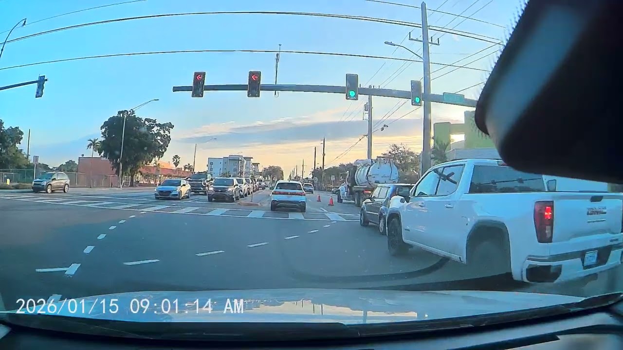 Only in Florida: The Most Unreal Highway Moment Ever Recorded January 20, 2026(4)