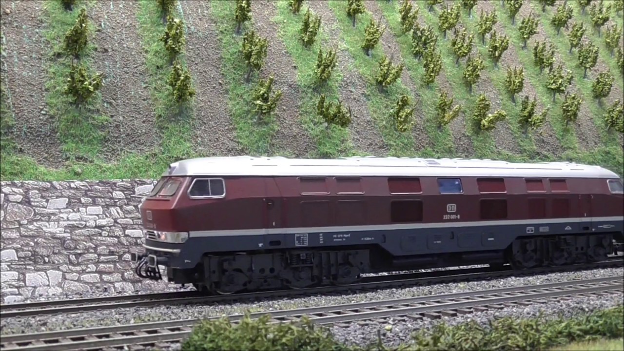 Zugbildung Liege u Schlafwagenzug im Jahre 1974 mit V320 (DH4000)