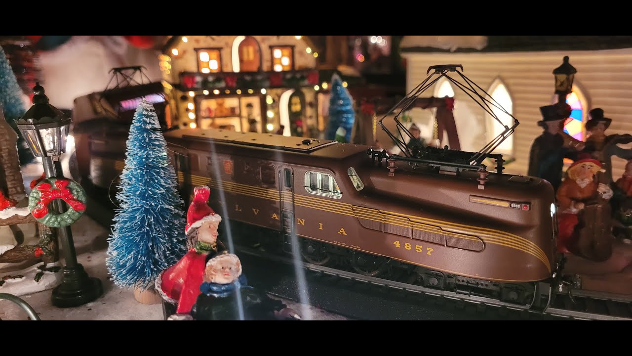 My HO BLI Pennsylvania GG1 and Bachmann N&W Class J 611 Christmas 2025 Winter Compilation Run!