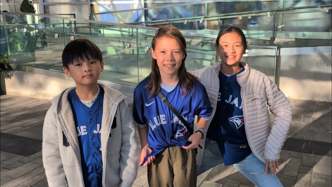 ⚾ Arianna & Aston at the Toronto Blue Jays VIP Box! ⚾