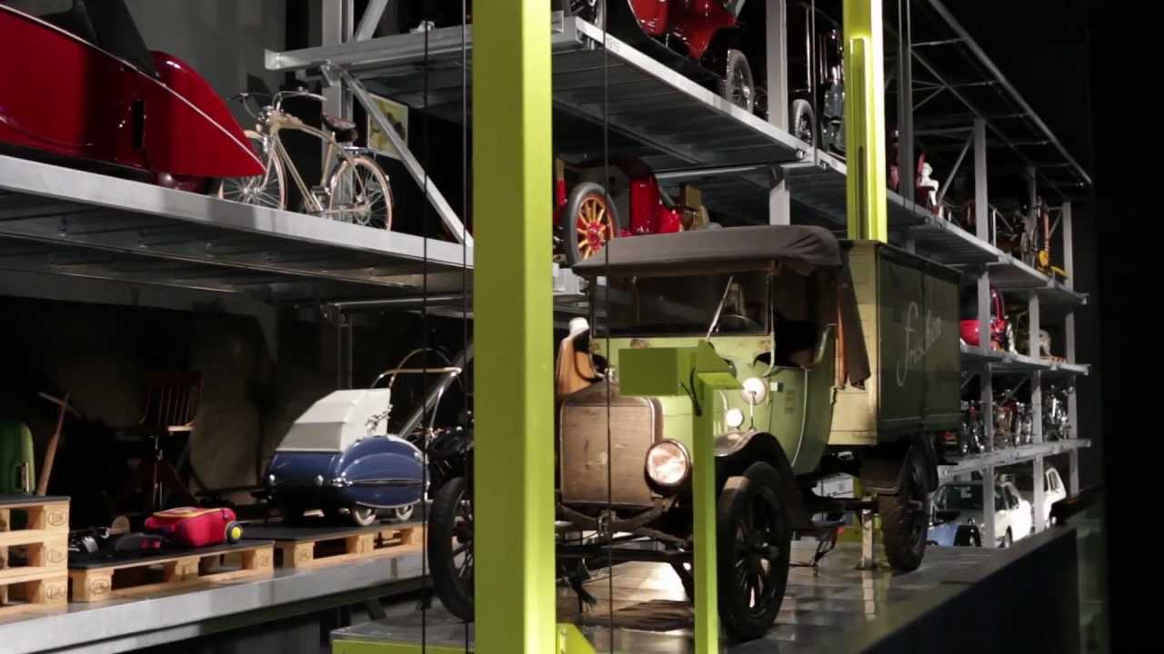 Migros-Oldtimer im Verkehrshaus der Schweiz