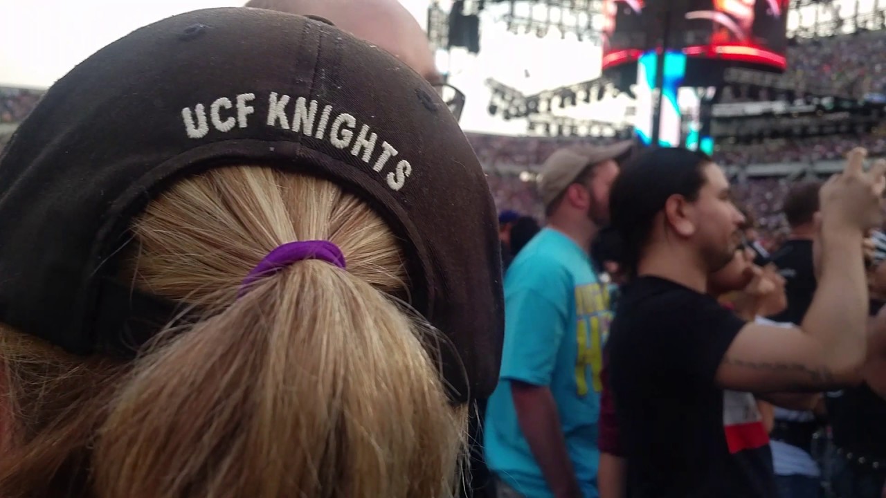 Wrestlemania 33 intro live
