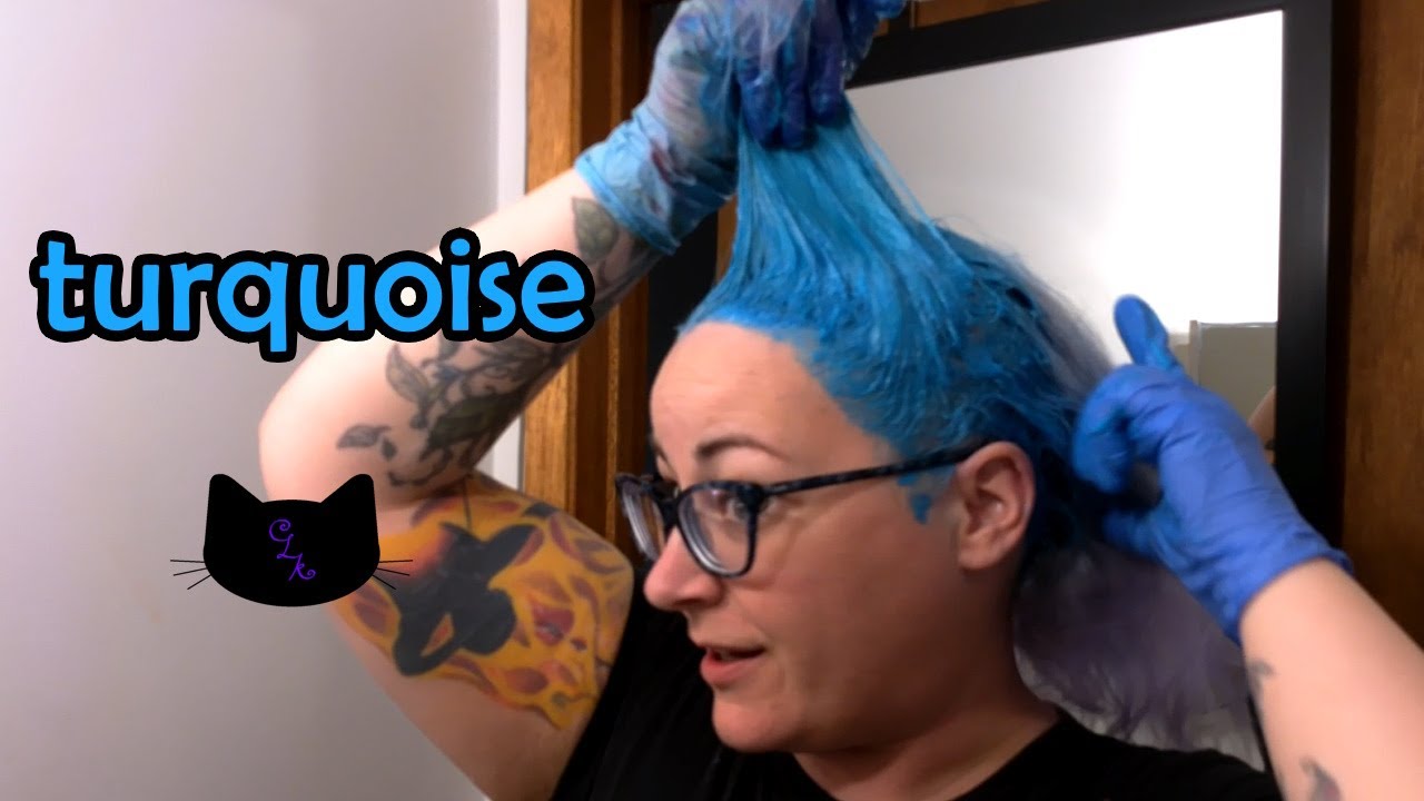 dying my hair turquoise