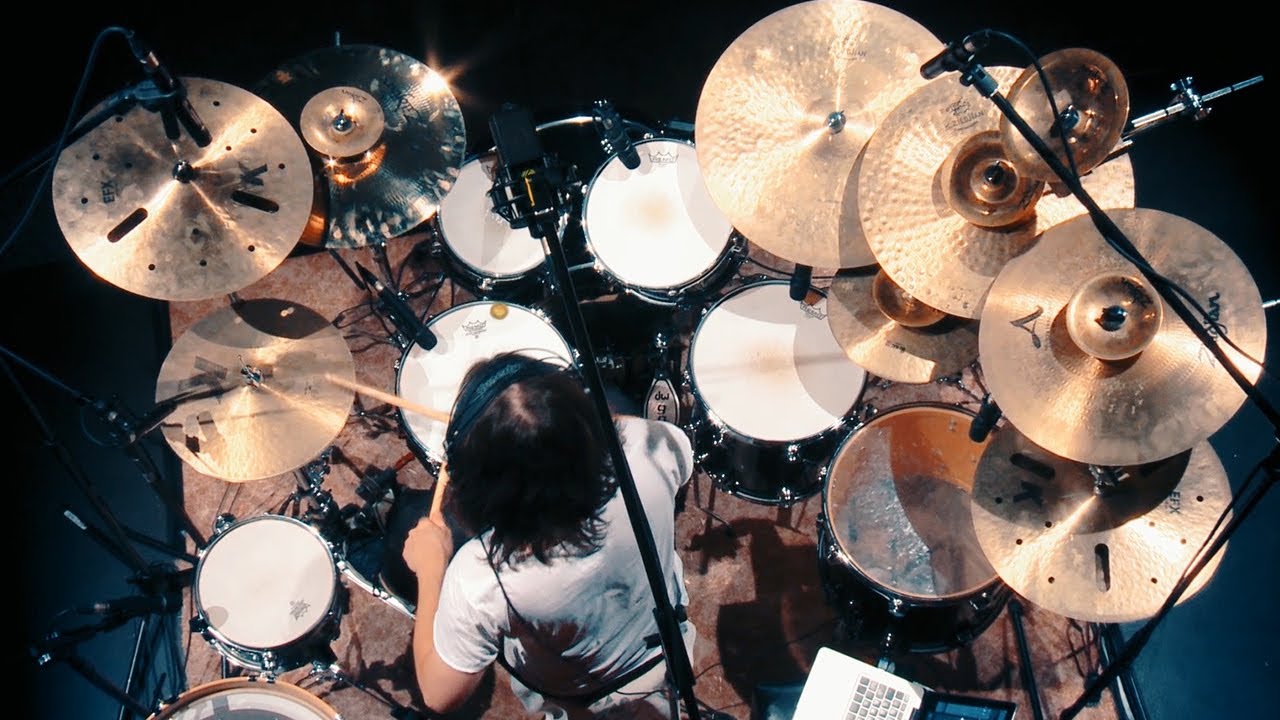 Performance Spotlight: Dali Mraz - 