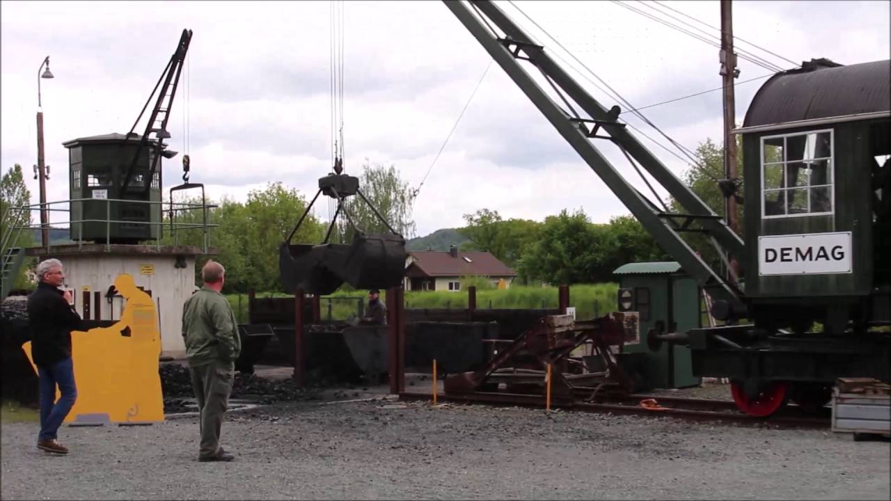Demag Dampfdrehkran Bj. 1927 im Einsatz