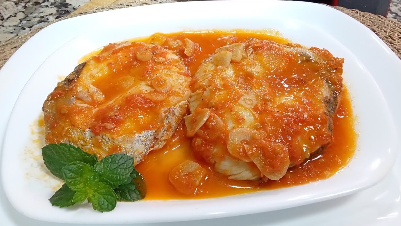 MERLUZA EN SALSA receta deliciosa con una salsa espectacular , fácil y muy rápida de hacer