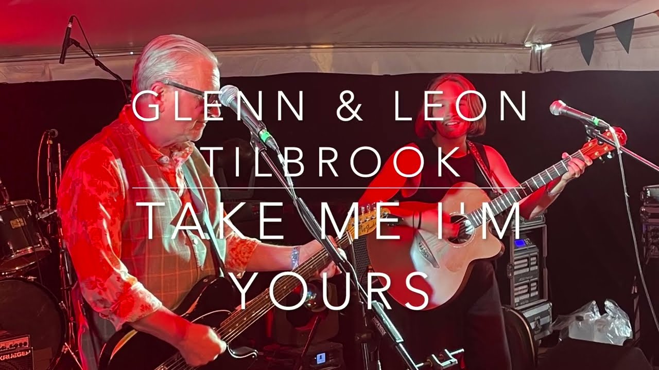 Glenn Tilbrook(Squeeze) and Leon Tilbrook, Take Me I'm Yours,,,Glastonbury festival,2025