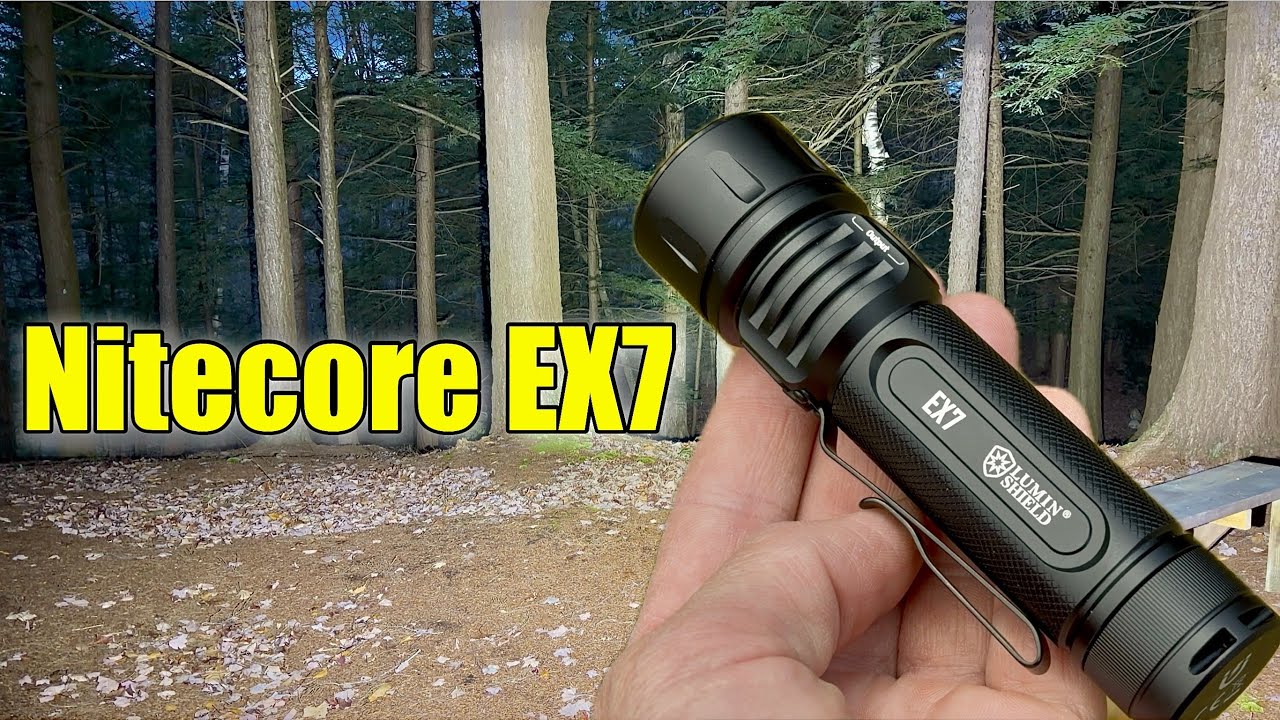 Еще один хороший фонарик из обзора Nitecore EX7 с лучами.