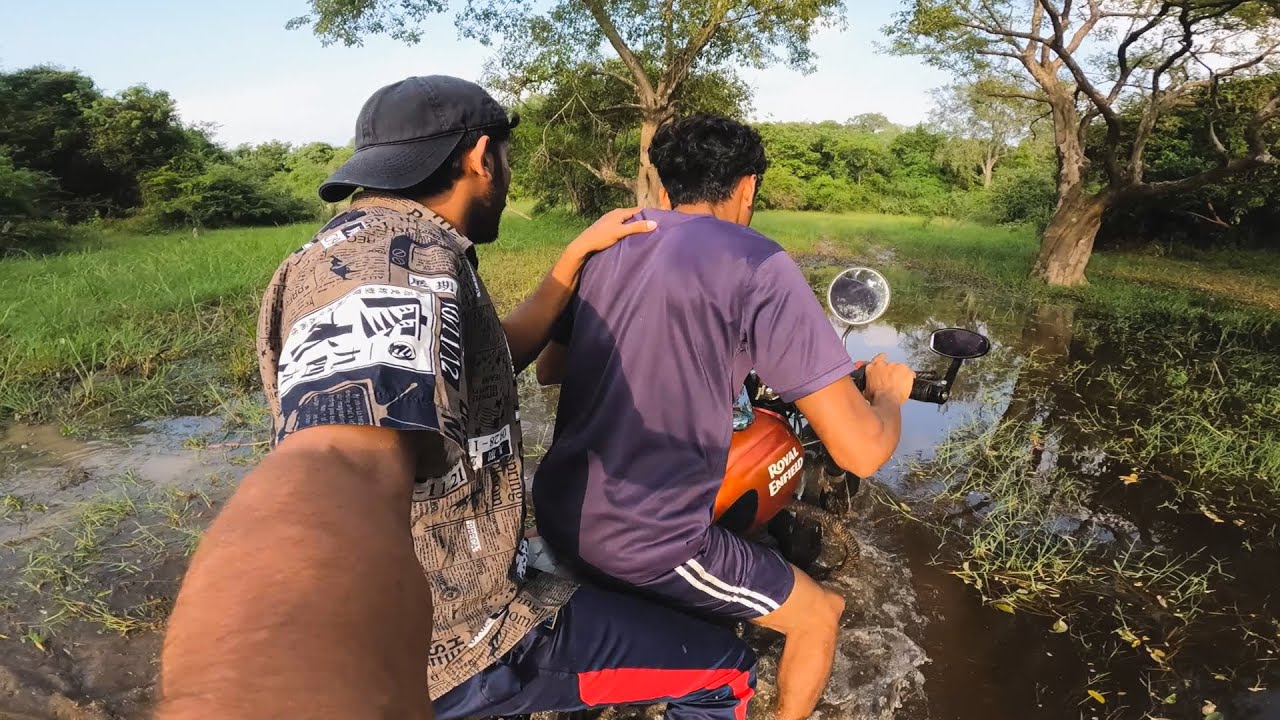 CD125T OFF the ROAD - Muddy Ride!