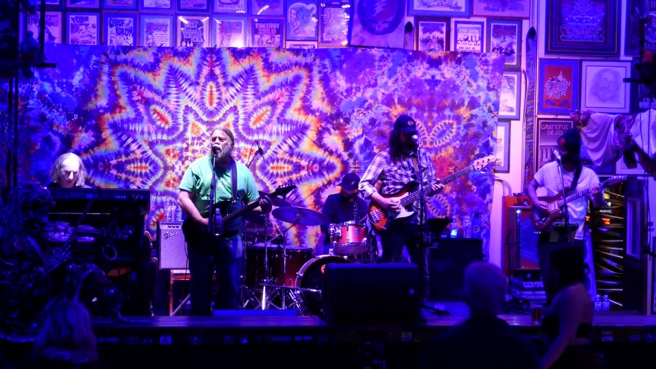 Terrapin Flyer performing  