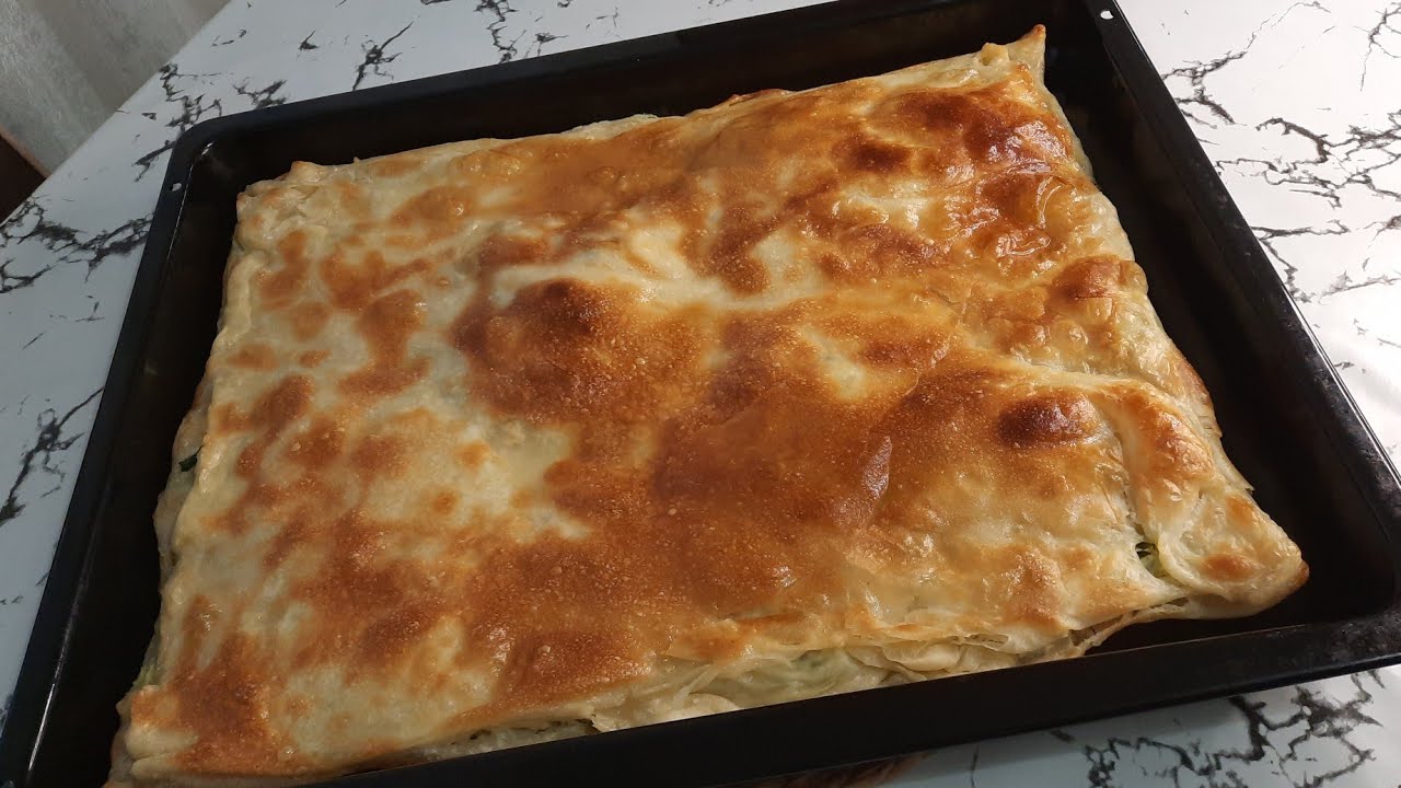 Byrek, pite me 2 kuleq. E shpejt dhe e leht #byrek #pite #katmer