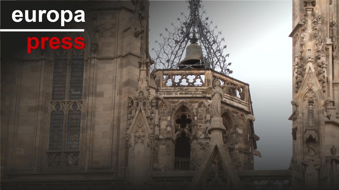 Repique de campanas en la Catedral de Barcelona tras la elección de León XIV