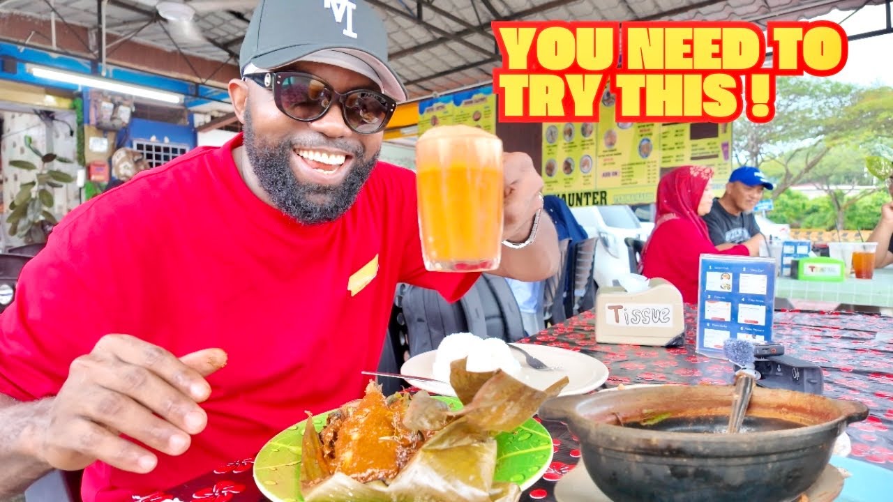 I Tried The BEST Malaysian Food Asam Pedas & Botok-Botok in Johor Bahru 🇲🇾!