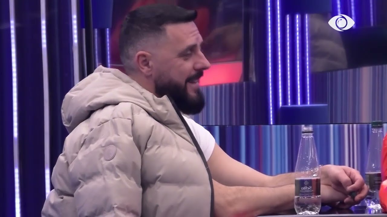 &ldquo;A po flej me burrin e martuar?&rdquo;/ Vijon biseda mes Selin dhe Mirit: Queen do ta marr me vete!