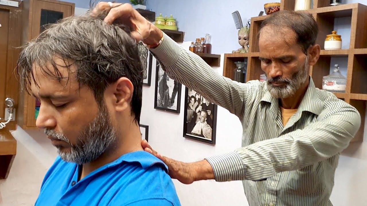 Magical Manoj Master Performing Relaxing Head Massage and Cracking Knuckles | Indian Massage