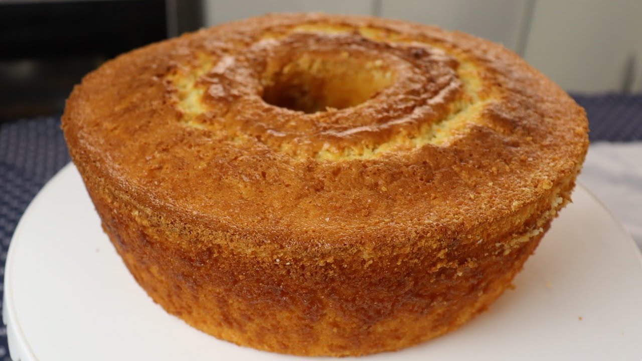 BOLO DE CREME DE LEITE QUE FICA SUPER FOFINHO! FÁCIL DE FAZER.