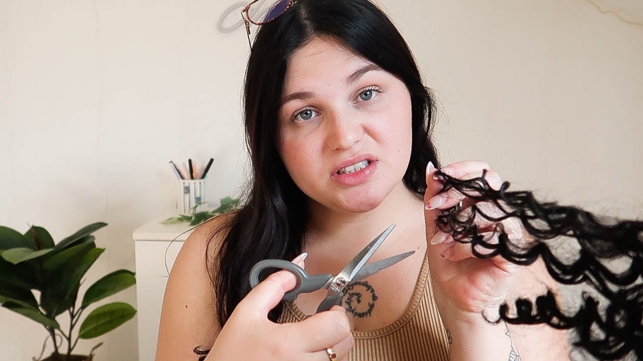 ASMR POV : la peste de la classe te coupe les pointes