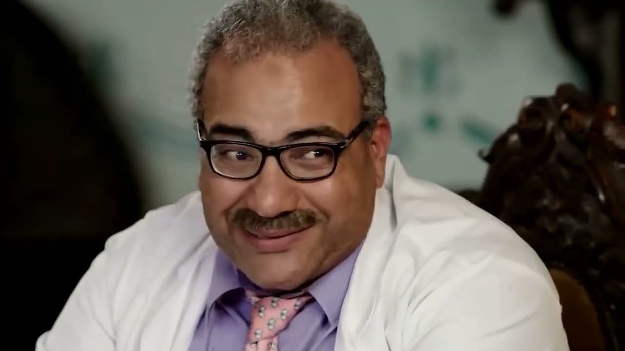 الطماطم مريضة نفسية.. وقياس النبض من الكعب».. نظريات دكتور ربيع 😂😂| الكبير أوي