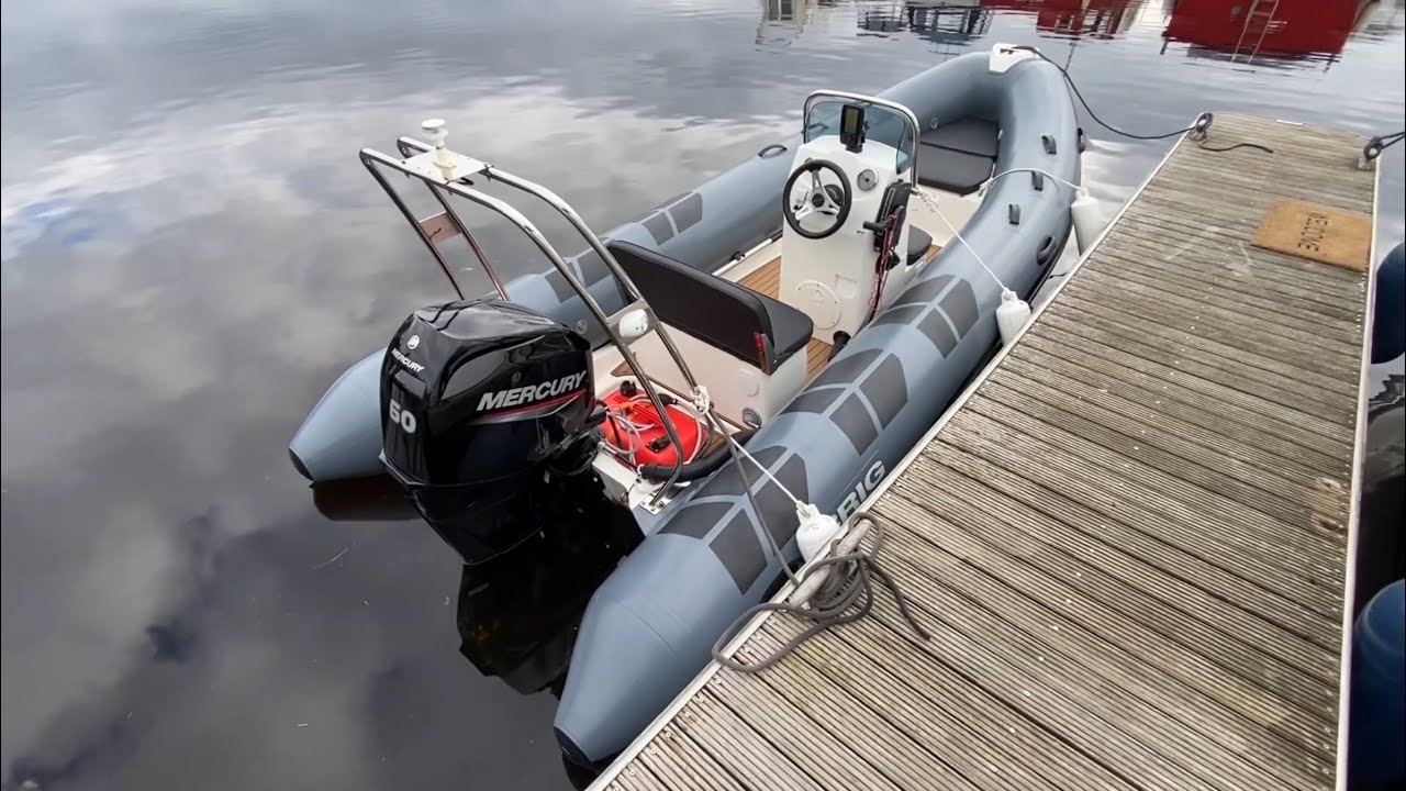 Надувная лодка Brig 500 Falcon Rider RIB 2022 года с двигателем Mercury 60 л.с. Fourstroke — обзо...