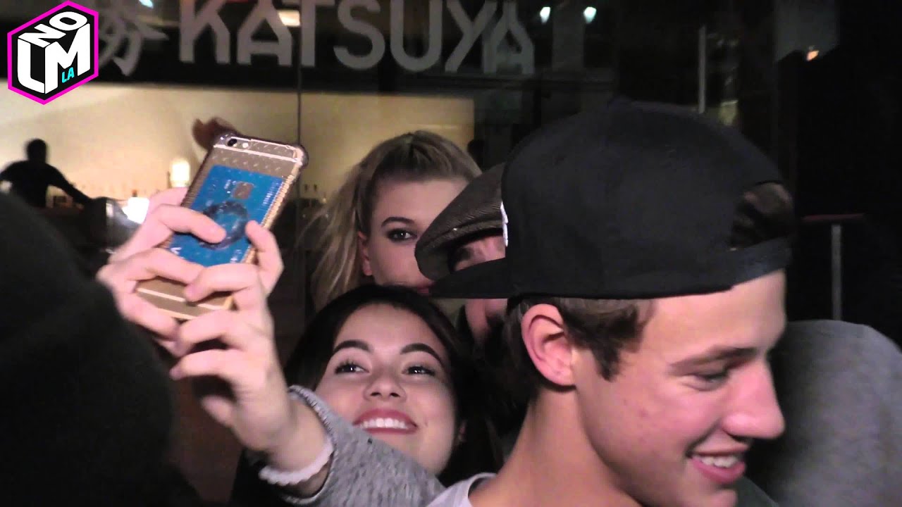 Hailey Baldwins Birthday Dinner At Katsuya No Jenners No Hadids Many Vine Stars