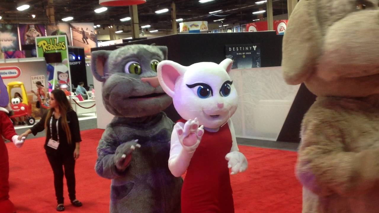 Day 2 Character Parade at Licensing show 2016