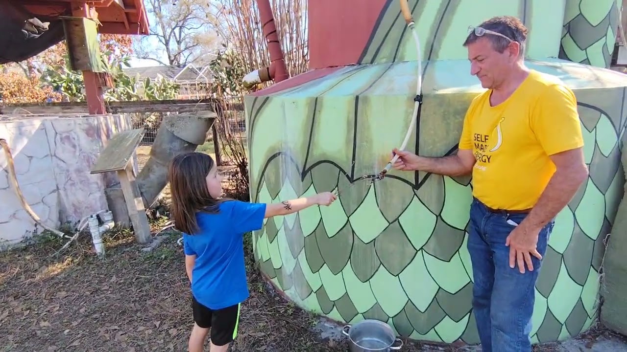 Aishanez feeds the dragon with Naigh and Hasan