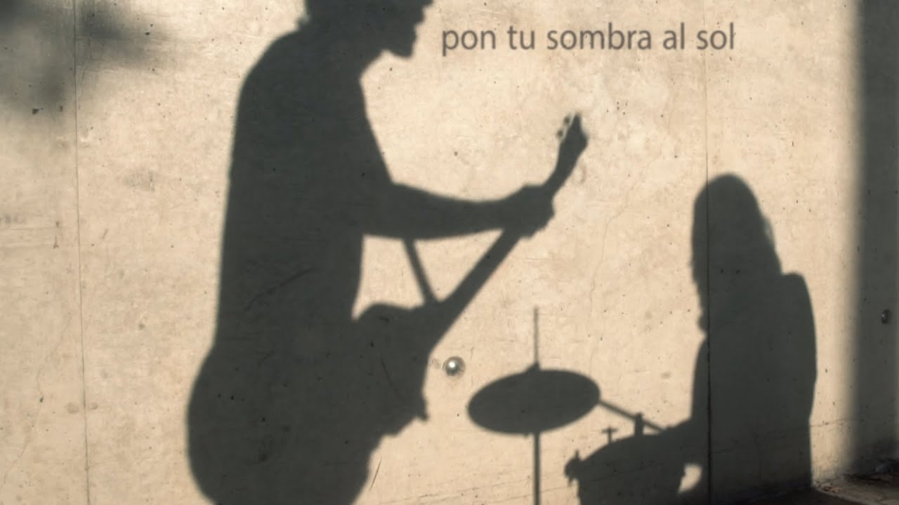 Santero y Los Muchachos - Tu sombra al sol (Lyric Video)