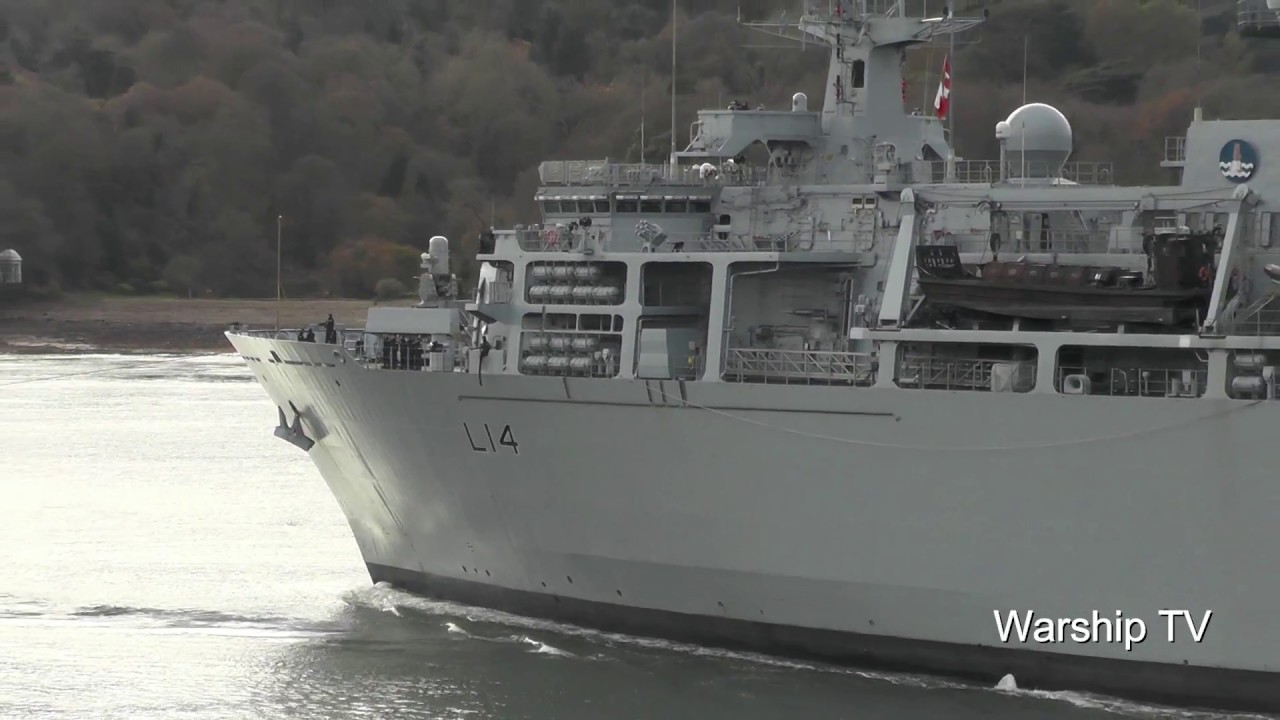 HMS ALBION L14 LEAVES DEVONPORT NAVAL BASE AT DEVIL'S POINT - 4th December 2017