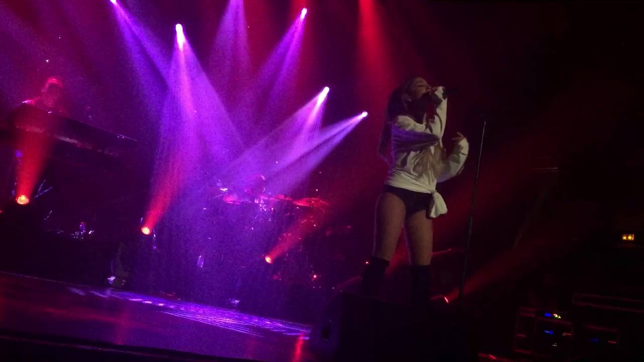 Leave Me Lonely - Ariana Grande @ le Trianon #HPLounge private show in Paris 06/08