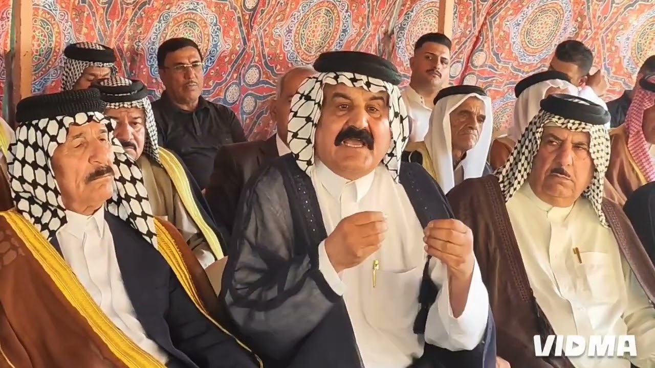 المتحدث الشيخ صالح المنهل التميمي في ديوان عشيرة النصاروه قبيلة عباده
