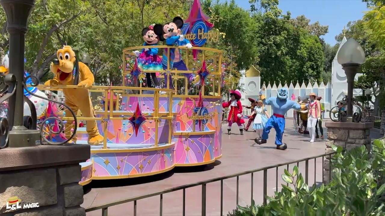 The Celebrate Happy Cavalcade at Disneyland! | Mickey & Friends Spread Joy on Main Street