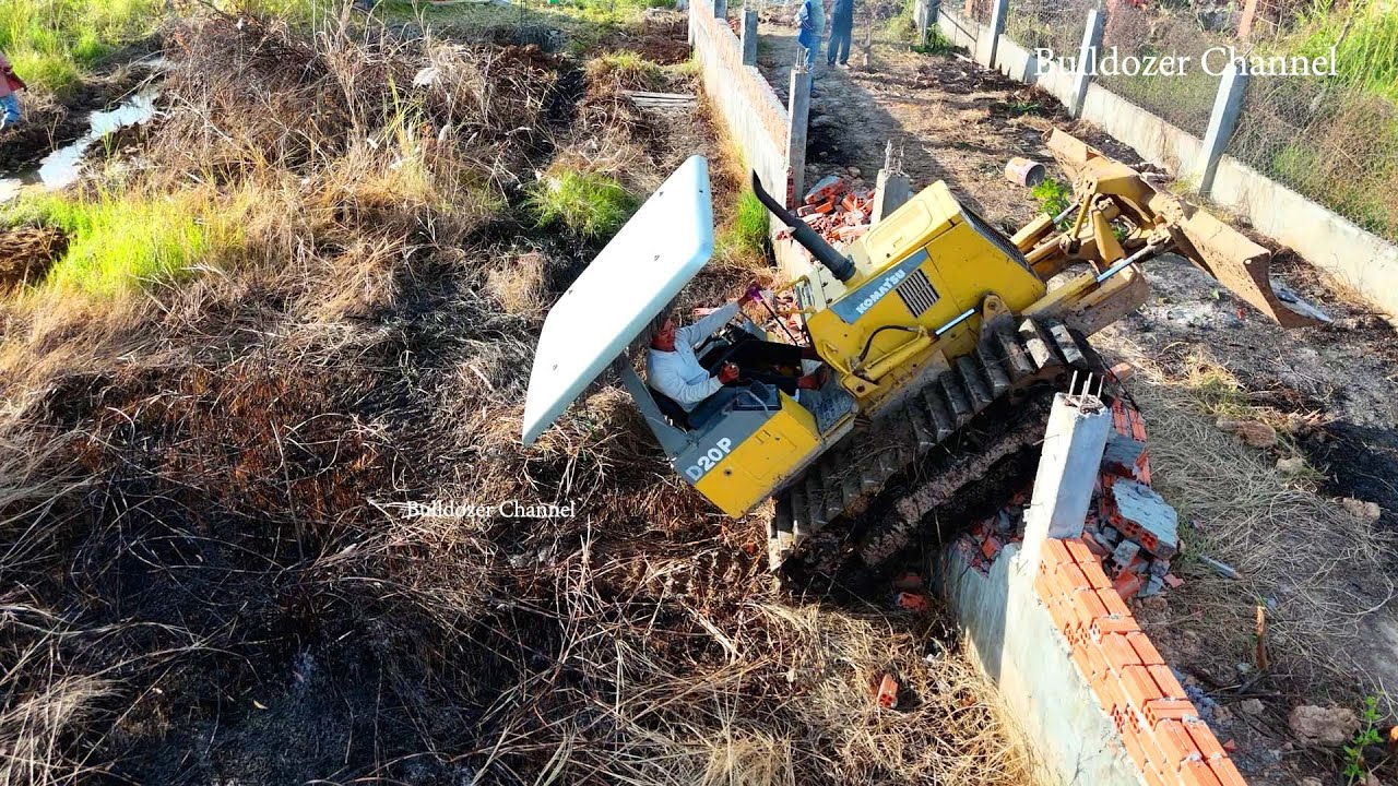 Start New Project!! KOMATSU Dozer D20P Pushing Soil Filling & Cracked Old House 5ton Truck