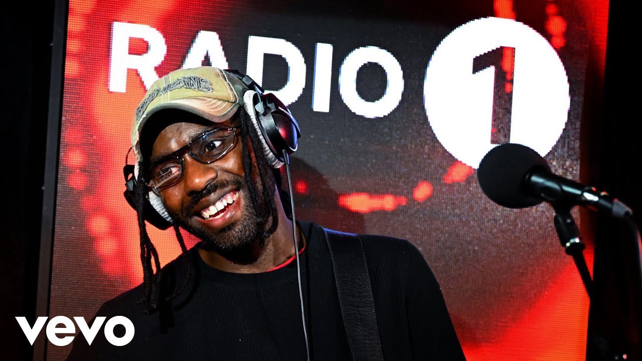 Blood Orange - Somewhere In Between in the Live Lounge