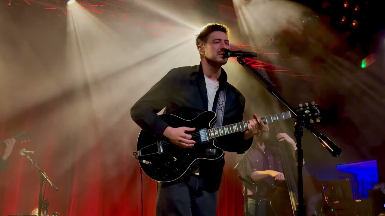 Prizefighter and Alleycat - Mumford and Sons - Nottingham - Rock City - Show Two ( Doors @ 2000 )