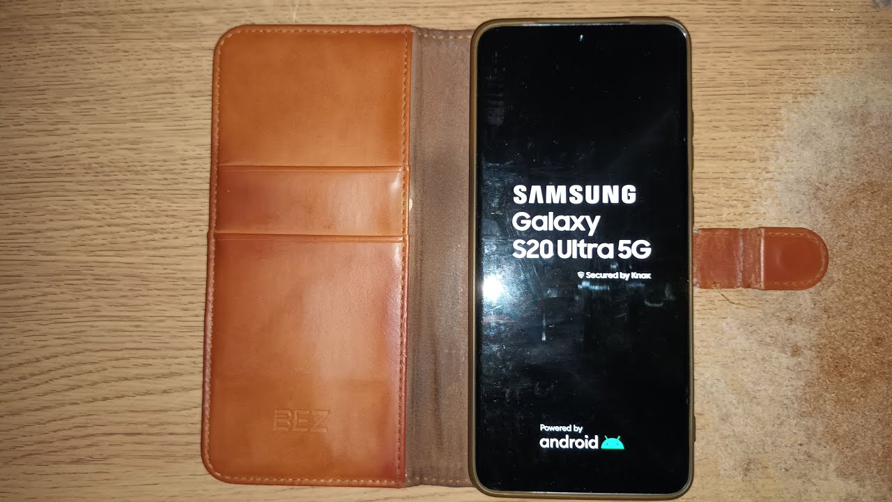 Screen Flickering with my Samsung Galaxy S20 Ultra 5G Smartphone does go by plugging in my charger.