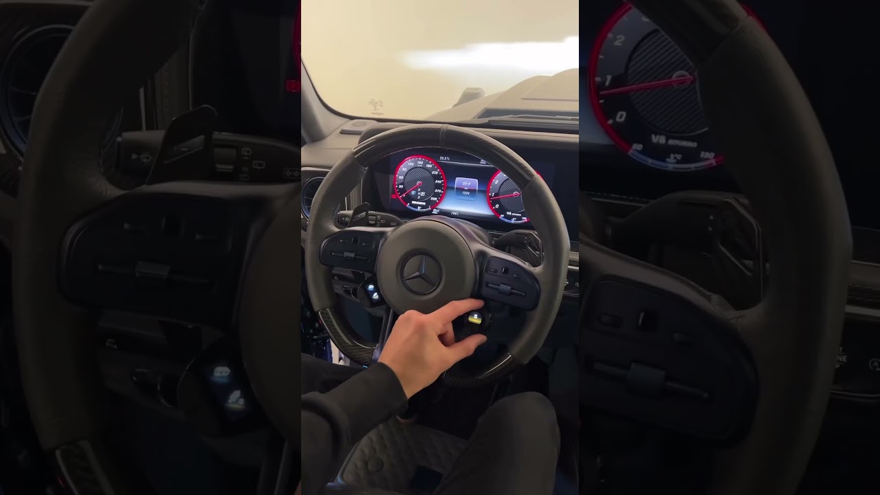 Mercedes g-wagon interior 