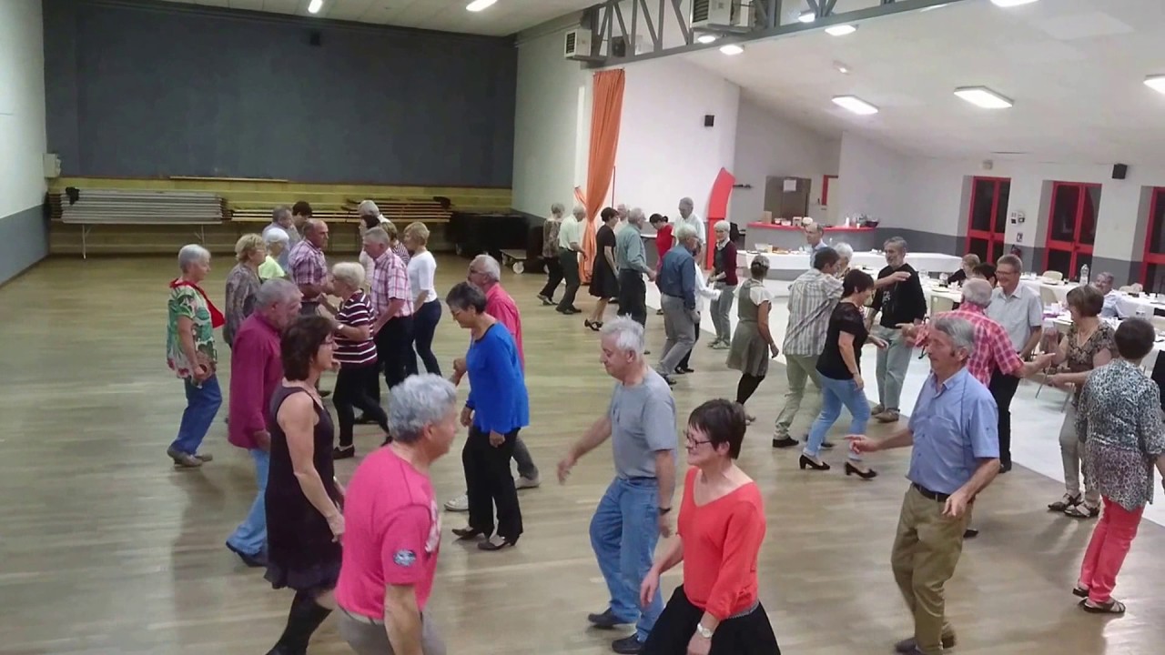 Bourrée  le pont d'Entraygues dansée à Lombers 81