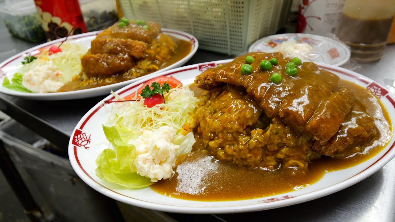 爆量カツカレー焼飯！１日で最大３００人が殺到する最強町中華に密着丨Egg Fried Rice-Wok Skills In Japan