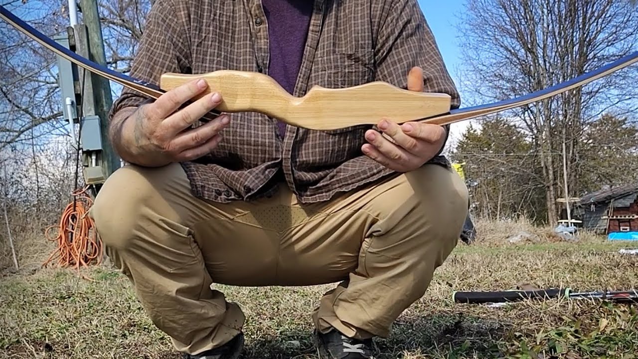 Best new bow out there ? #bow#hunting #outdoors 