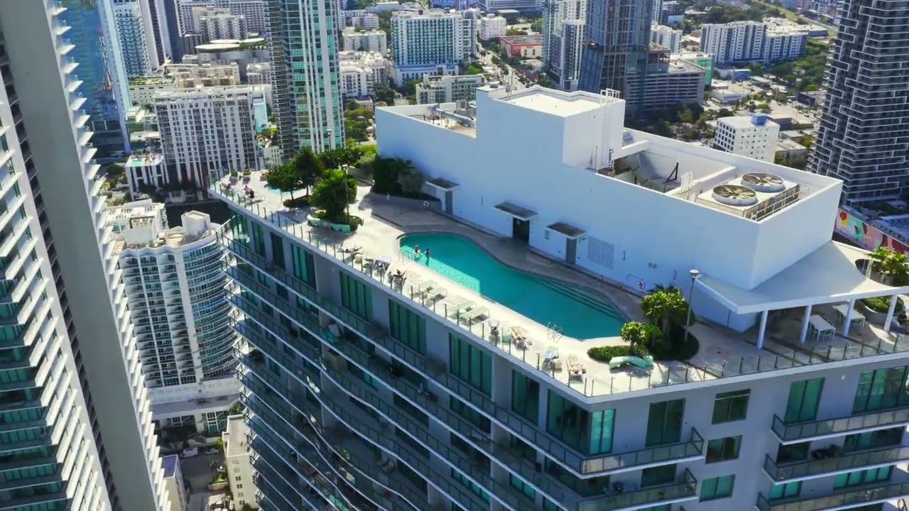 501 NE 31st St UNIT 401, Miami, FL 33137 PARAISO BAYVIEW HIGH CEILING 3 BEDROOM. ENDLESS AMENITIES !